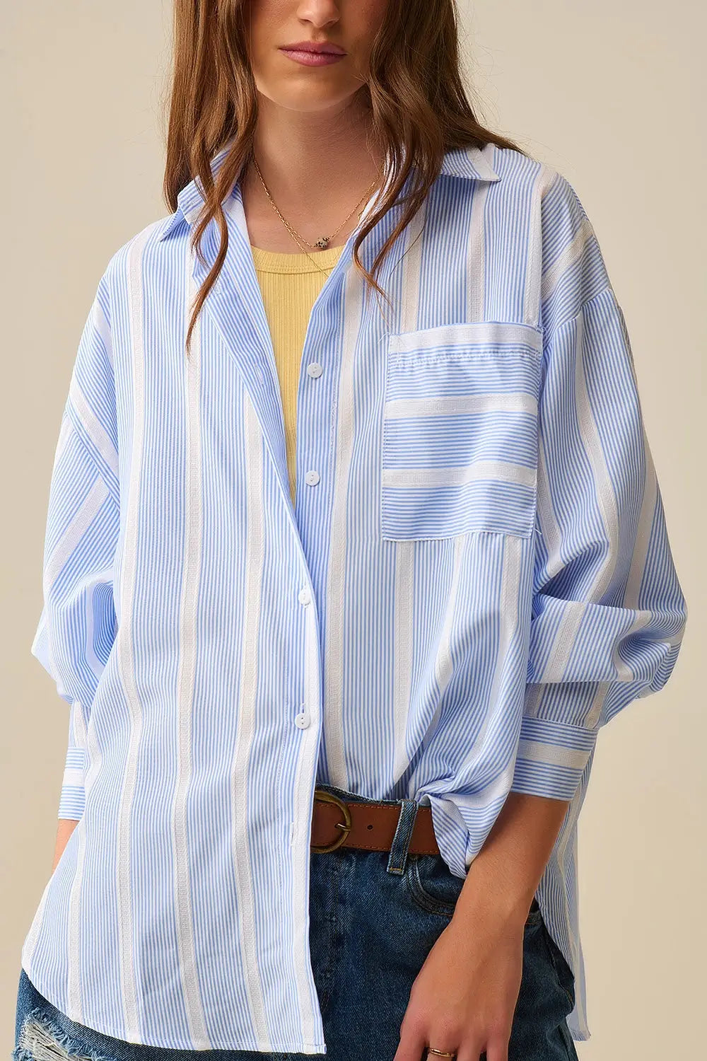 Chemise à rayures bleues et blanches coupe décontractée nouée dans le dos - Tee-Shirt