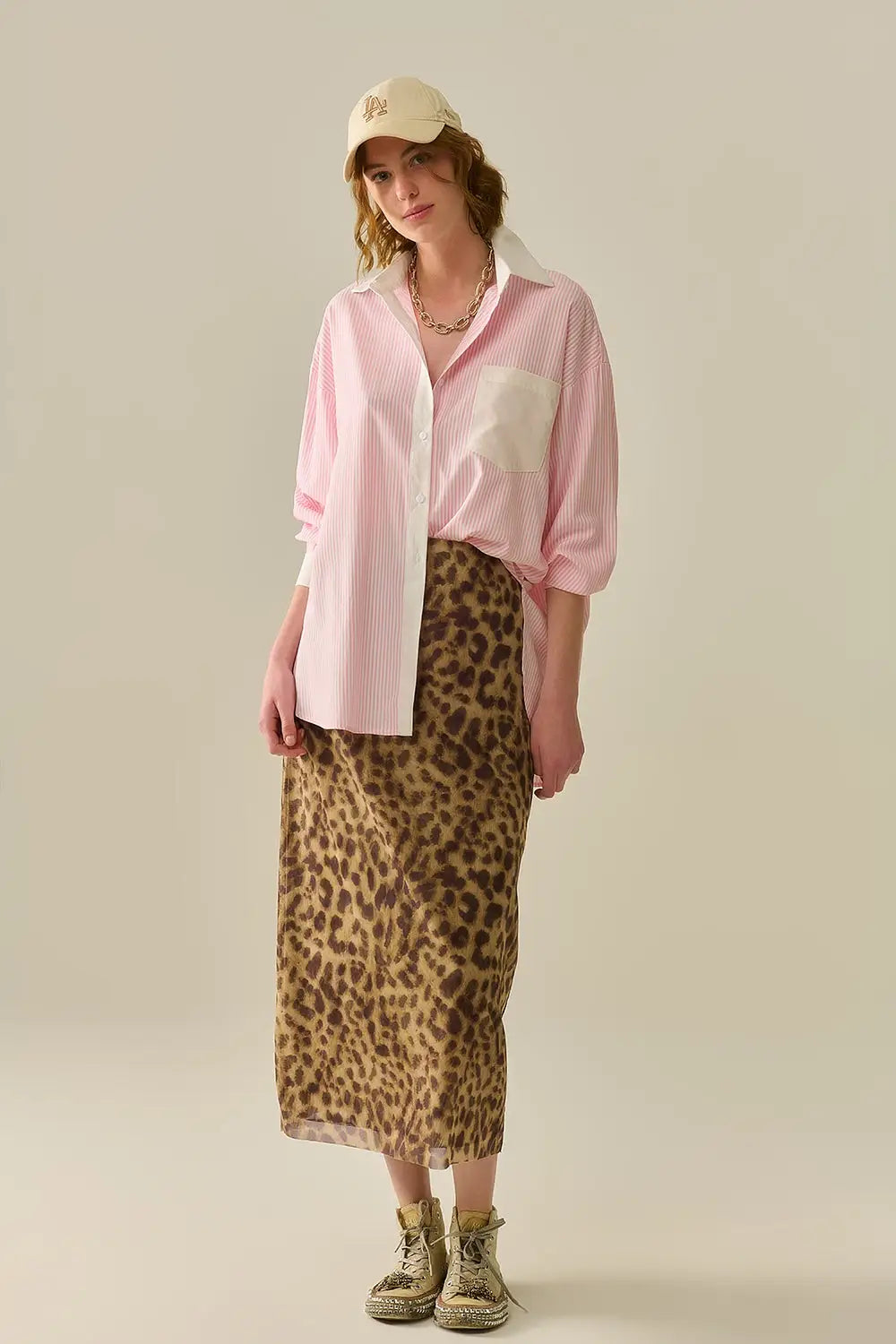 Chemise à rayures roses avec poche et col blanc - Tee-Shirt
