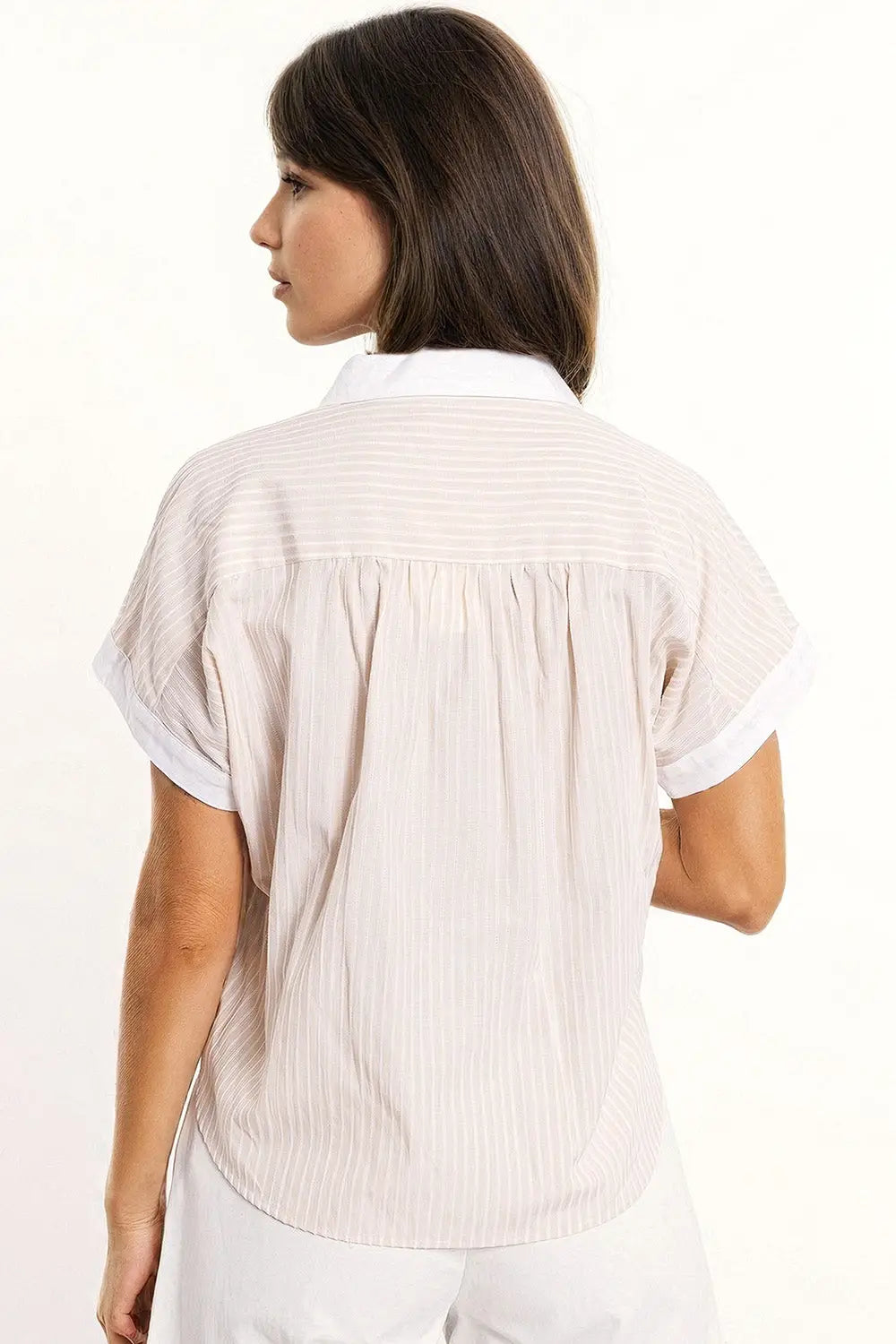 Chemise beige à manches courtes et à rayures verticales - Tee-Shirt