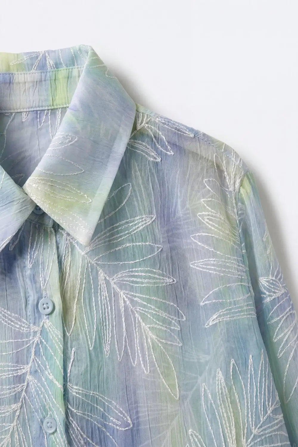 Chemise bleu clair à imprimé feuille translucide avec tissu transparent - Tee-Shirt