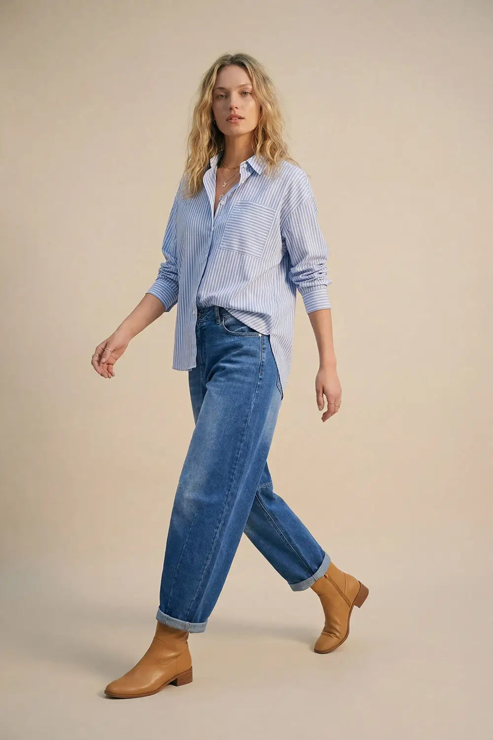 Chemise boutonnée à coupe décontractée rayée bleu clair - Tee-Shirt