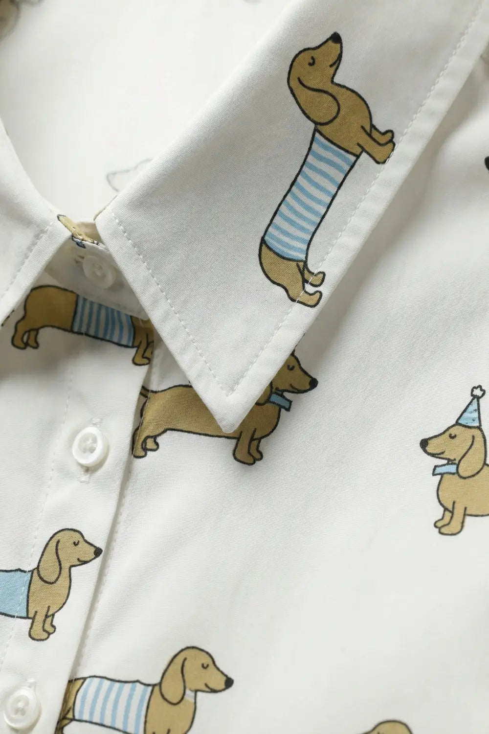 Chemise boutonnée blanche à imprimé chien joueur - Tee-Shirt