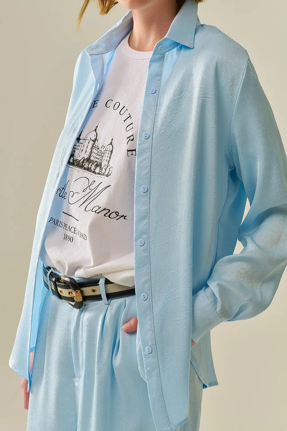 Chemise boutonnée bleue bébé en satin - Tee-Shirt