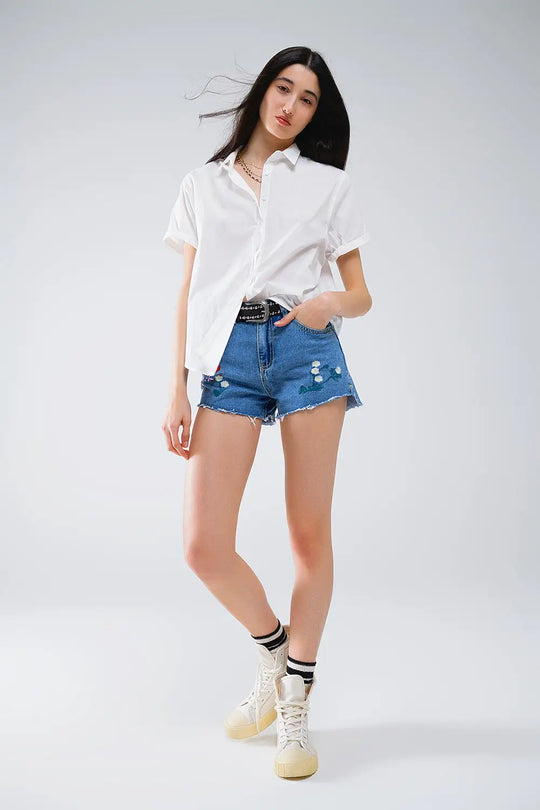 Chemise boutonnée décontractée à manches courtes en blanc - Tee-Shirt