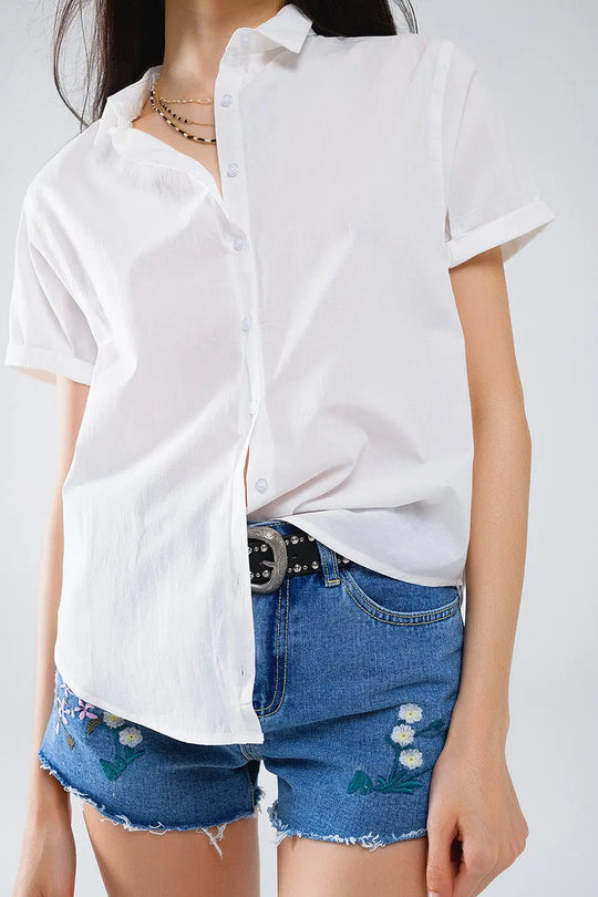 Chemise boutonnée décontractée à manches courtes en blanc - Tee-Shirt