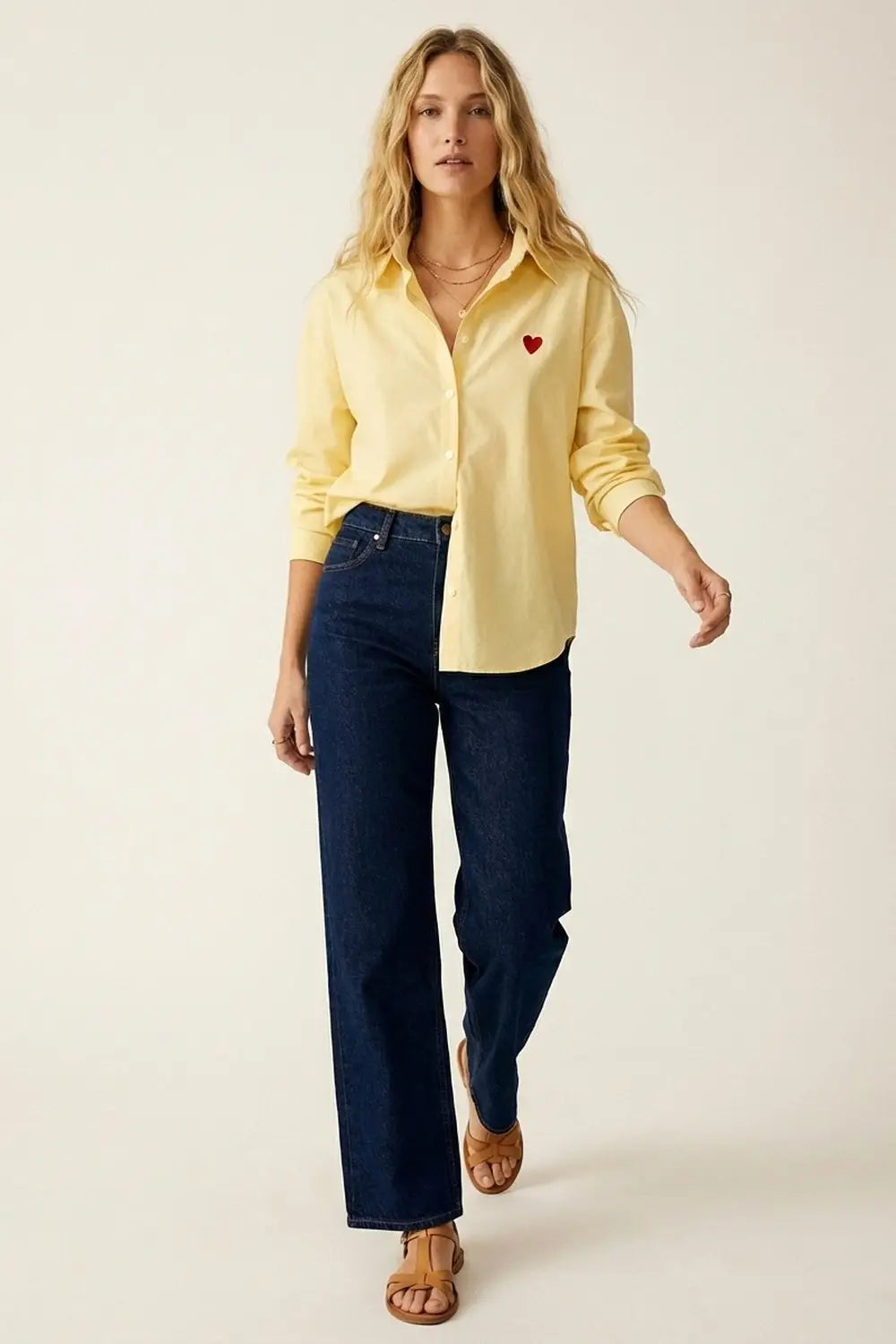 Chemise boutonnée jaune avec détails en forme de cœur - Tee-Shirt