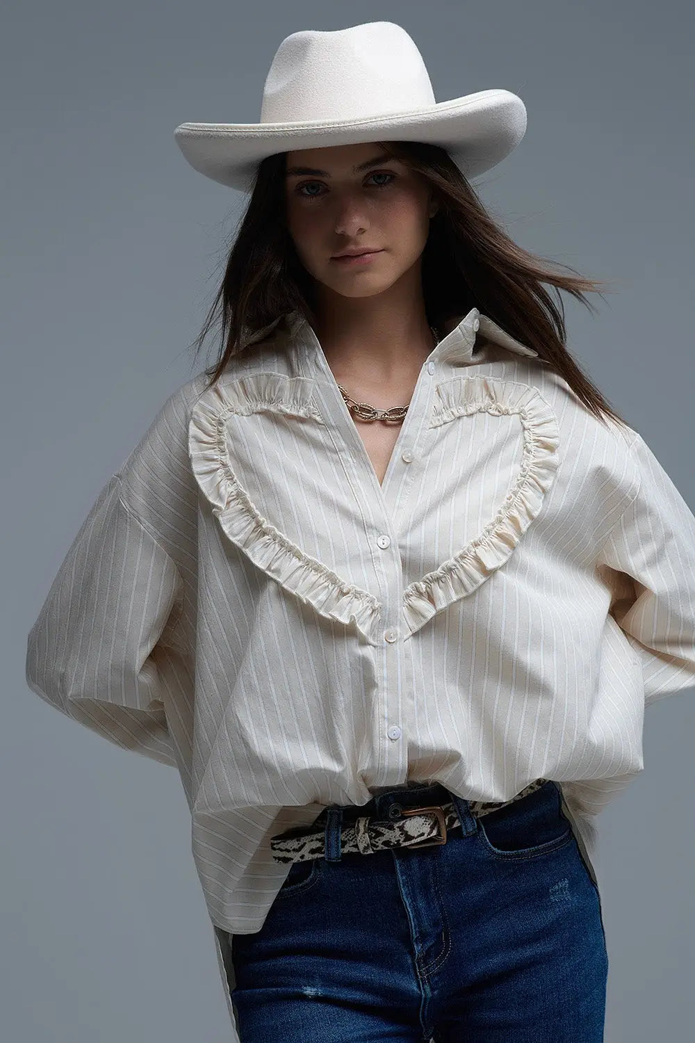 Chemise décontractée beige à rayures et coutures en forme de cœur - Tee-Shirt