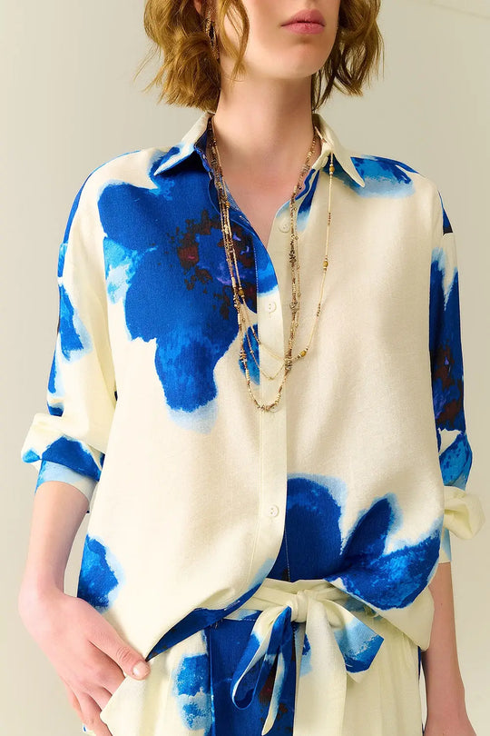 Chemise décontractée blanche avec imprimé de fleurs tropicales bleues - Tee-Shirt