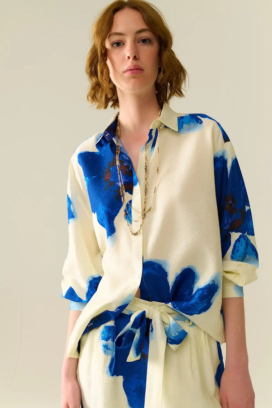 Q2 Chemise décontractée blanche avec imprimé de fleurs tropicales bleues
