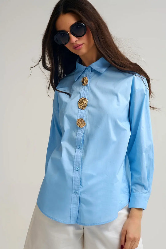 Chemise décontractée en popeline de coton bleue avec boutons décoratifs dorés - Tee-Shirt