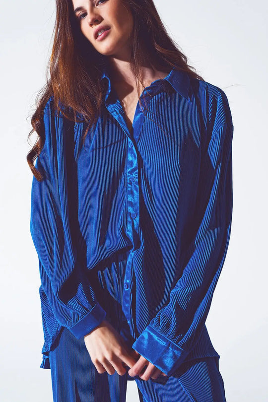 Chemise décontractée en satin plissé en bleu - Tee-Shirt