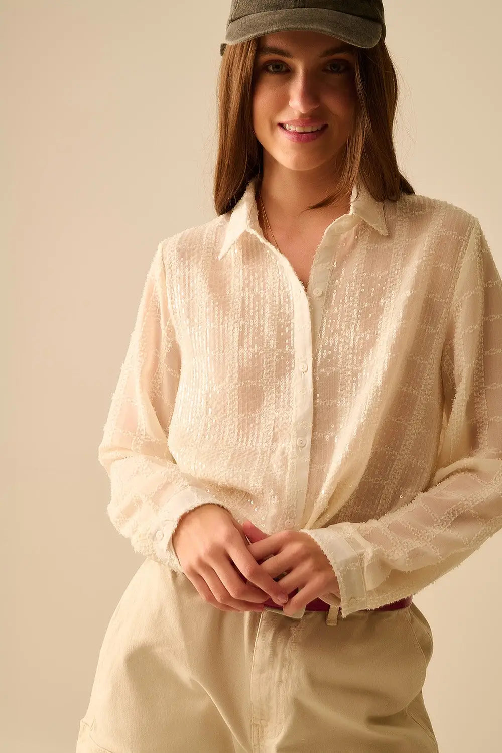 chemise en mousseline de soie beige avec détails en paillettes - Tee-Shirt