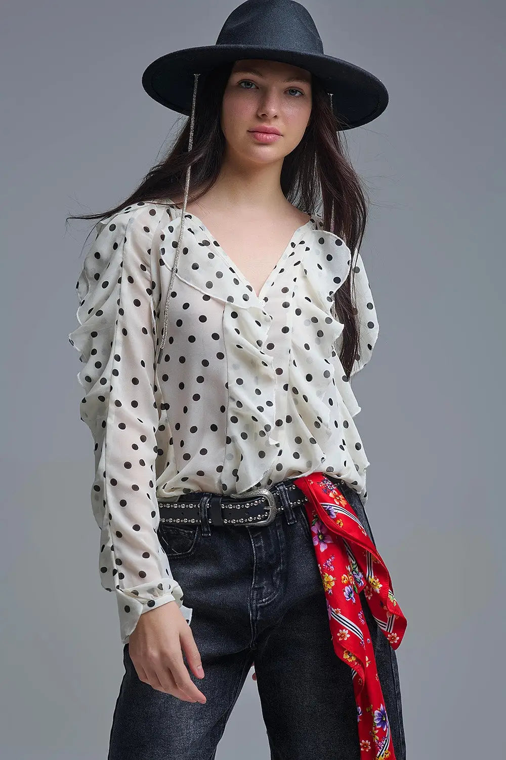 Chemise en mousseline de soie boutonnée à pois avec volants - Tee-Shirt