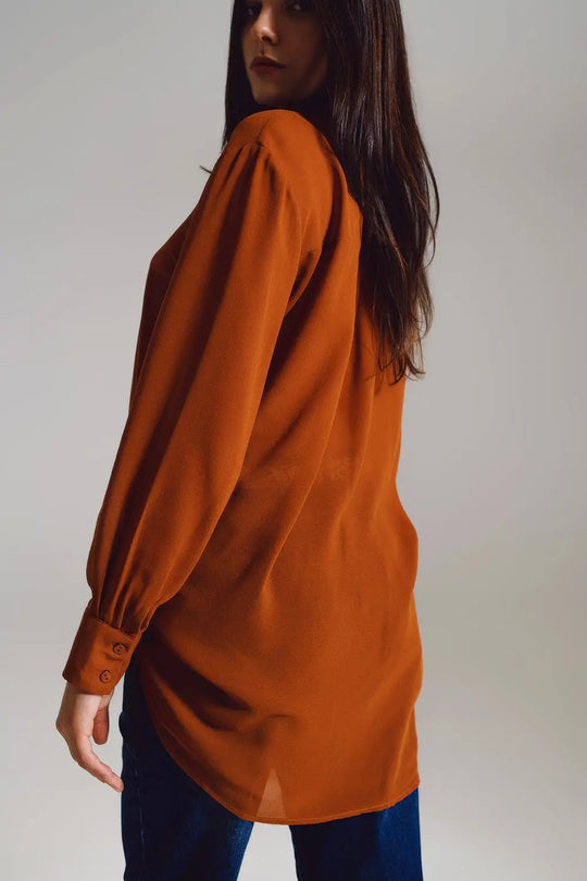 Chemise en mousseline de soie de couleur camel - Tee-Shirt