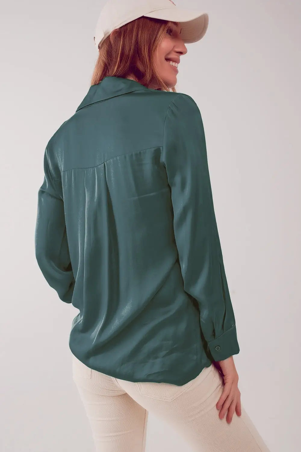Chemise en satin vert - Tee-Shirt
