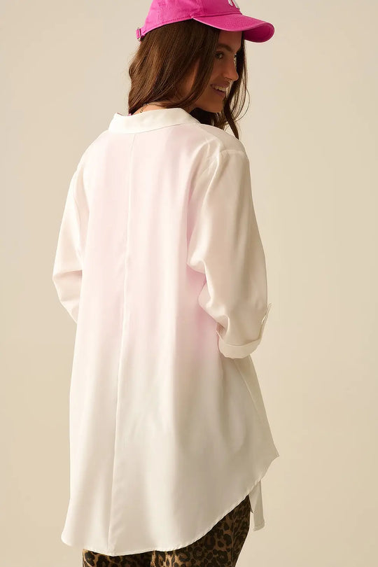 Chemise faite d’un tissu très doux et léger en blanc - Tee-Shirt