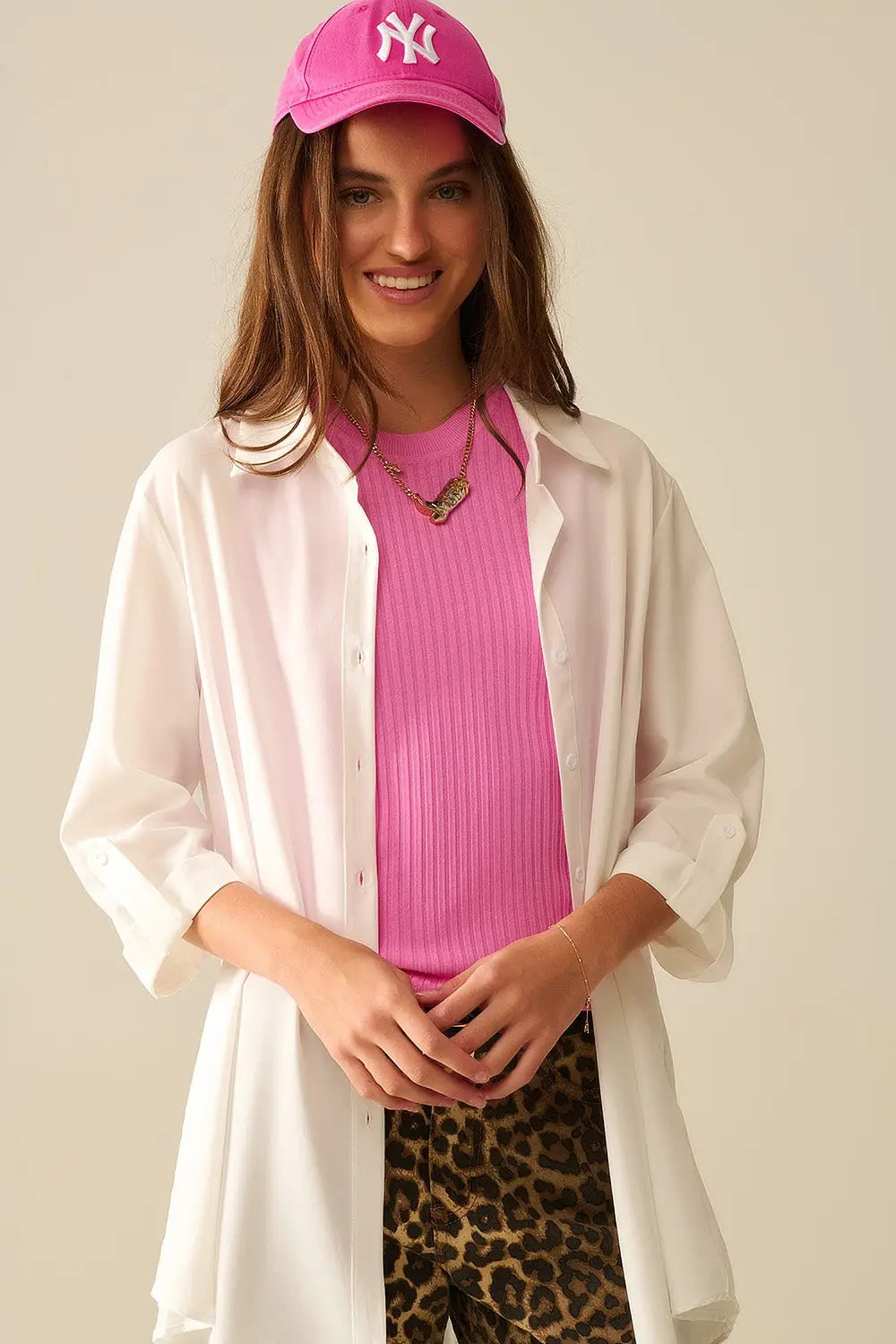 Chemise faite d’un tissu très doux et léger en blanc - Tee-Shirt