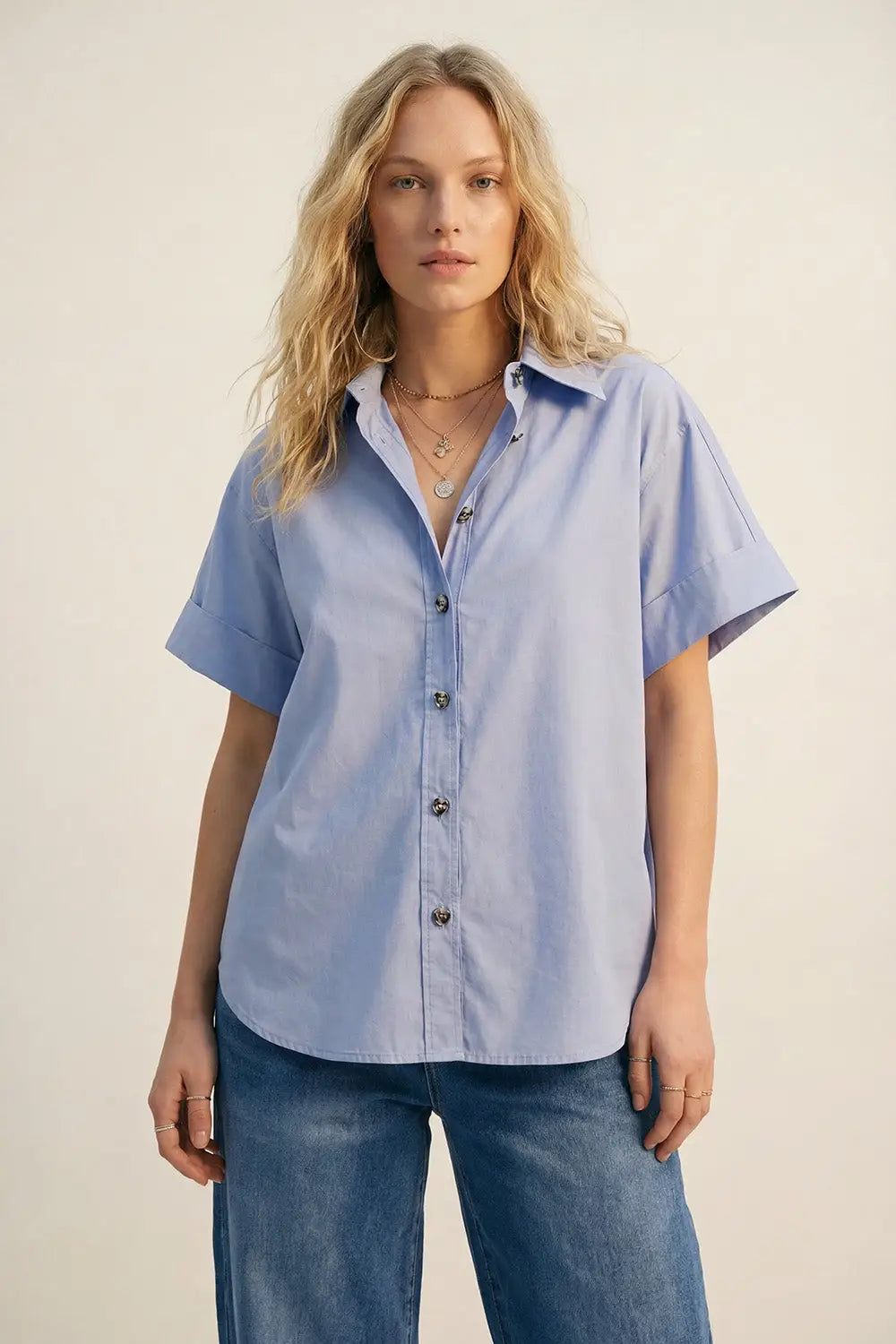 Chemise kimono à manches courtes en popeline bleue avec boutons argentés - One Size / bleu - Tee-Shirt