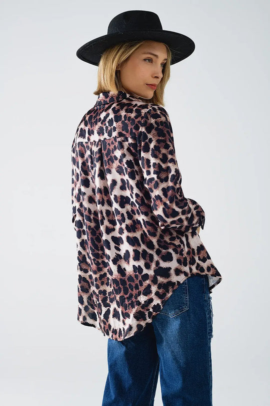chemise léopard avec détails en satin noir - Tee-Shirt