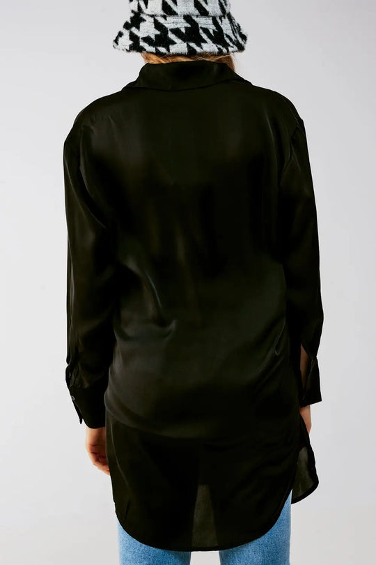 Chemise manches longues boutonnée devant en satin noire - Tee-Shirt
