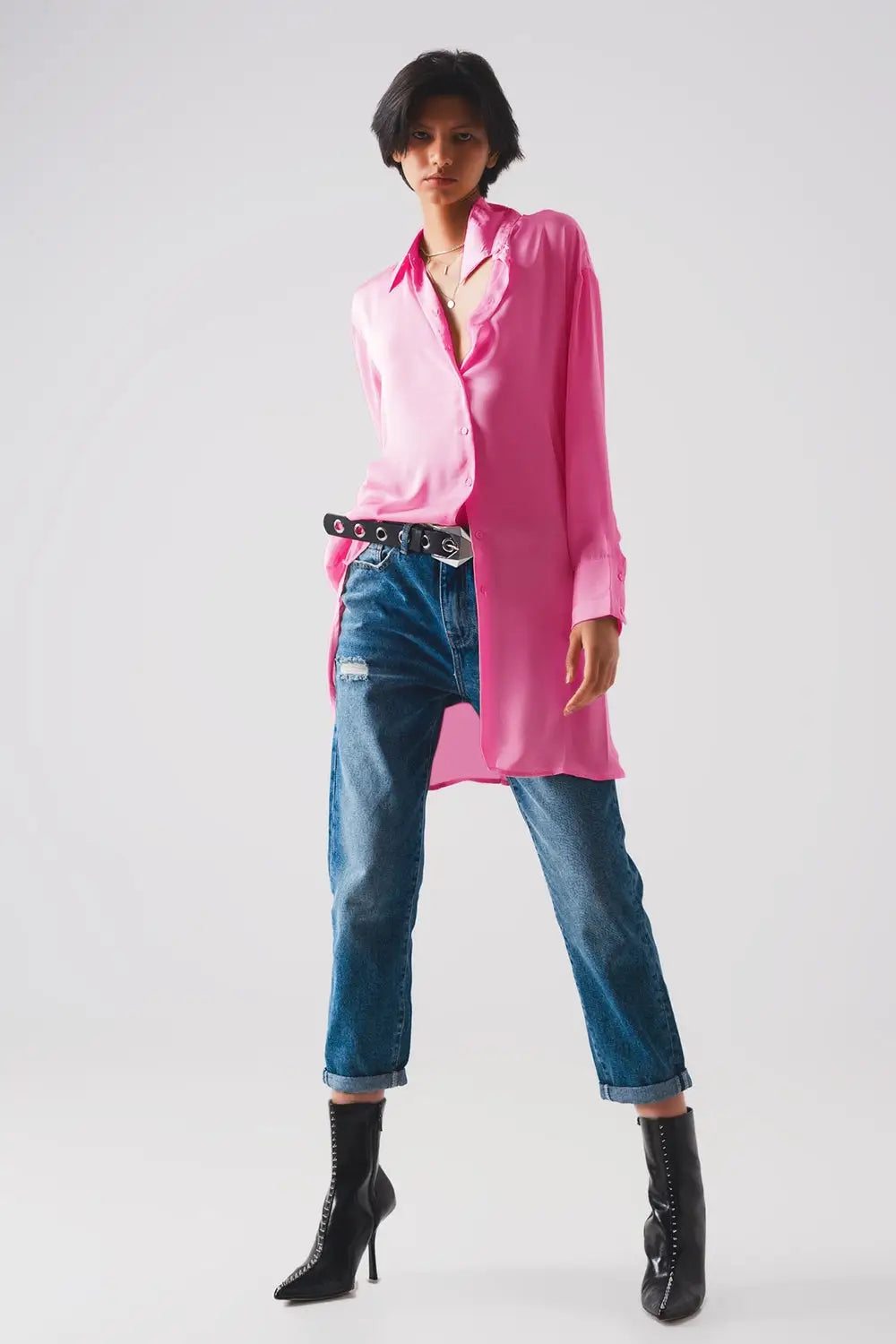 Chemise manches longues boutonnée devant en satin rose - Tee-Shirt