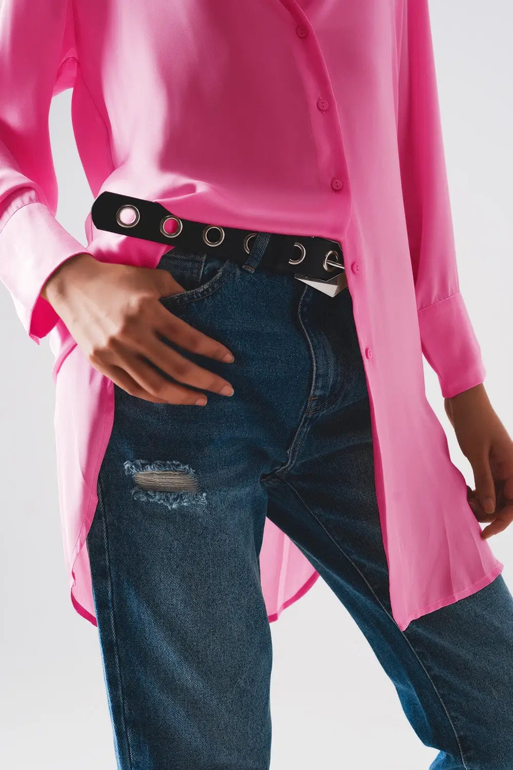 Chemise manches longues boutonnée devant en satin rose - Tee-Shirt
