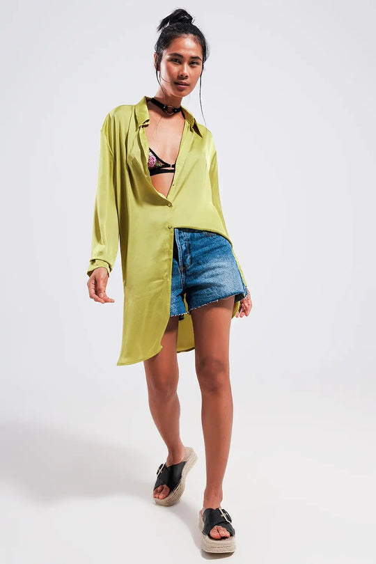 Chemise manches longues boutonnée devant en satin verte - Tee-Shirt