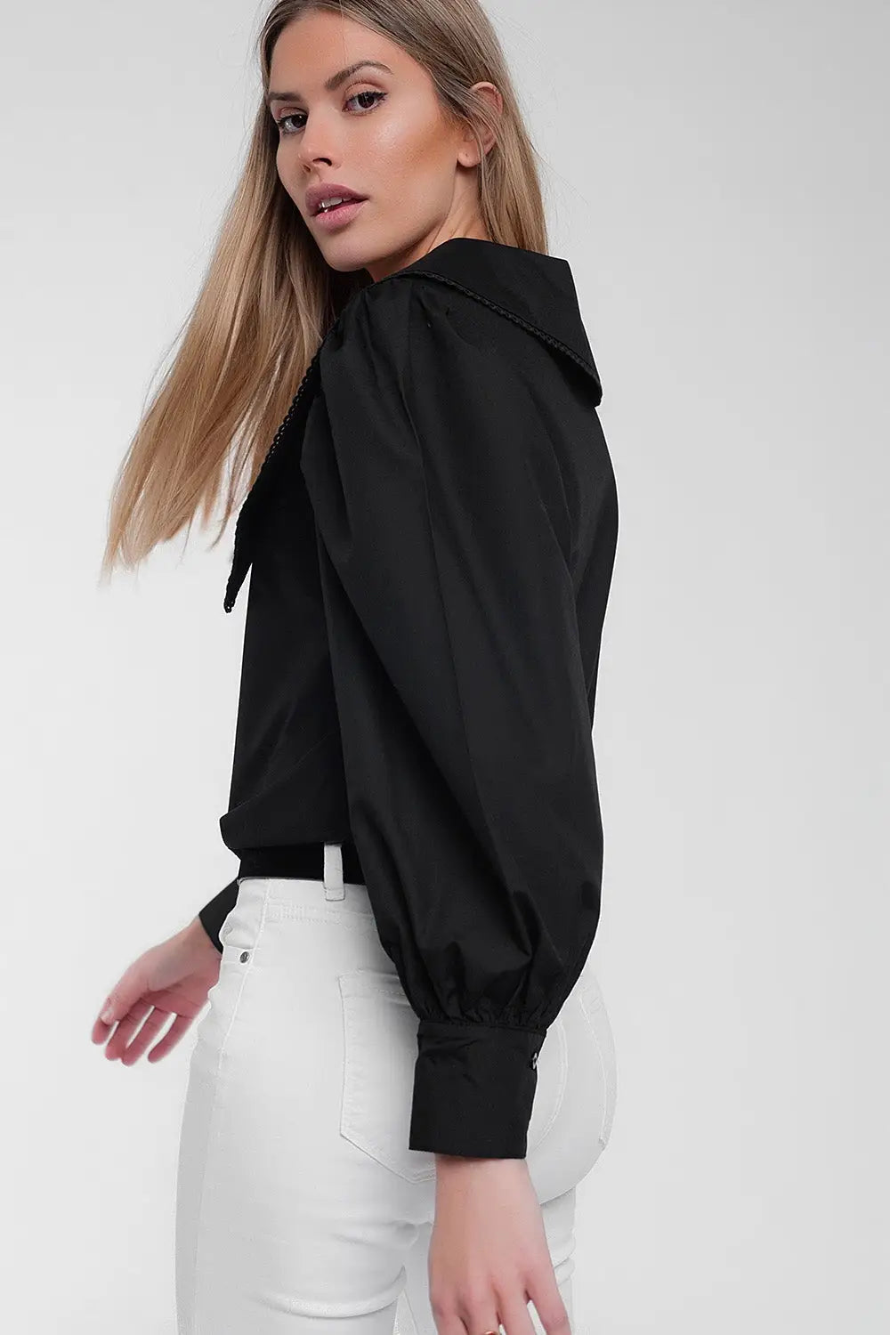 Chemise noire à col extra large - Tee-Shirt