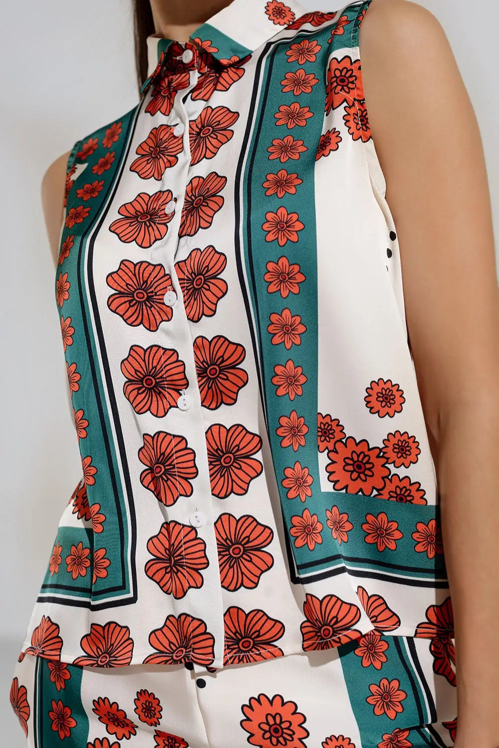 Chemise sans manches en crème à motifs floraux - Tee-Shirt