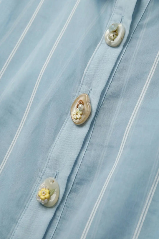 Chemise translucide bleu clair avec boutons vintage - Tee-Shirt