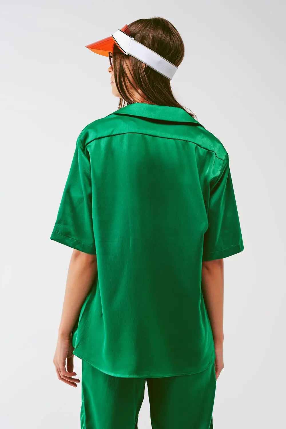 Chemisier à manches courtes en satin vert - Tee-Shirt