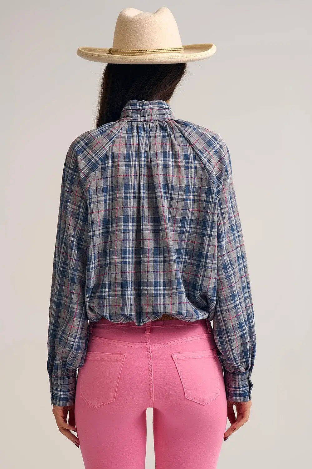 Chemisier bleu à carreaux avec nœud à l’encolure - Tee-Shirt