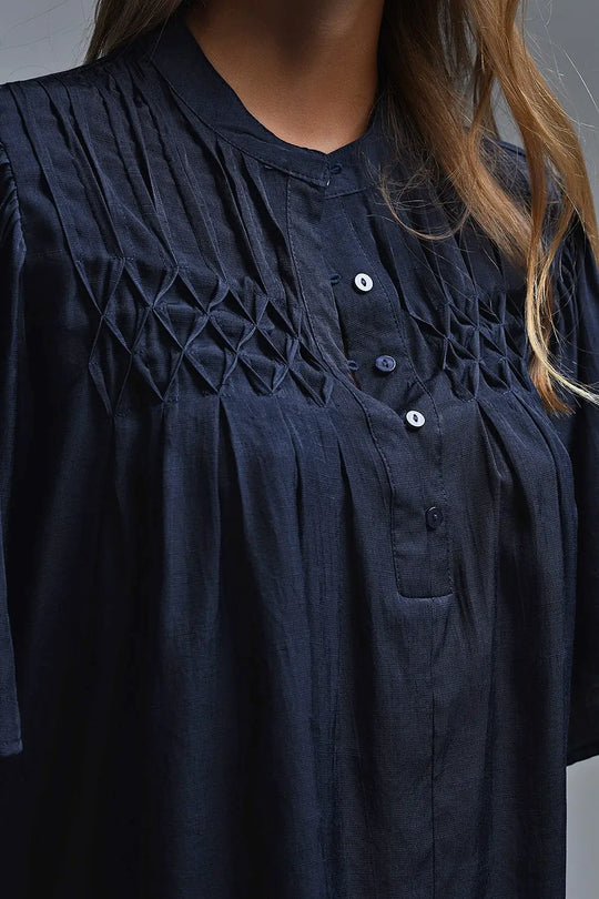 Chemisier décontracté de style bohème en marine avec détails brodés - Tops