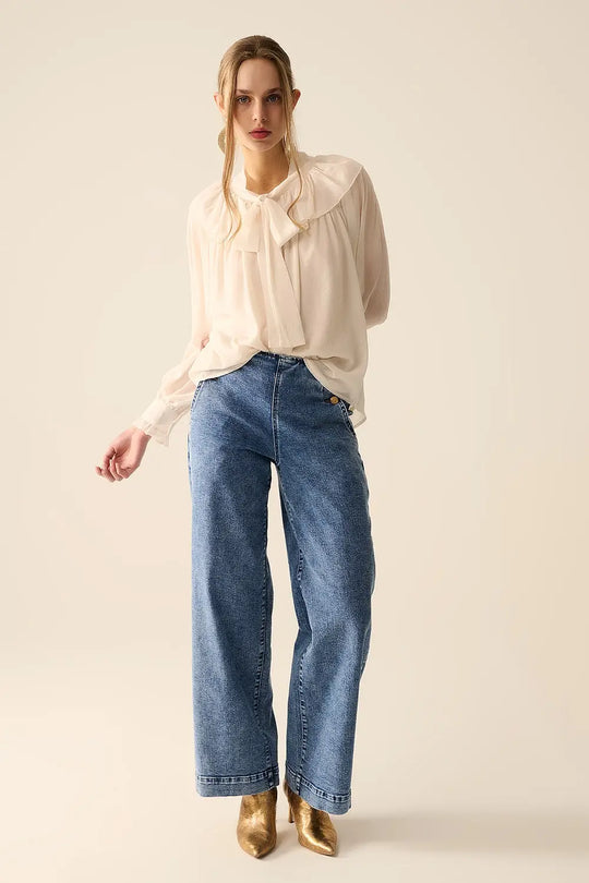 Chemisier en chiffon beige avec détail de nœud - Tee-Shirt
