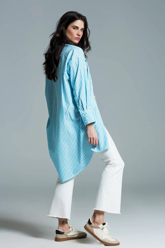 Chemisier oversize bleu clair à rayures blanches - Tee-Shirt
