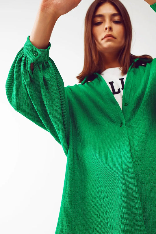 Chemisier texturé avec manches ballon en vert - Tee-Shirt