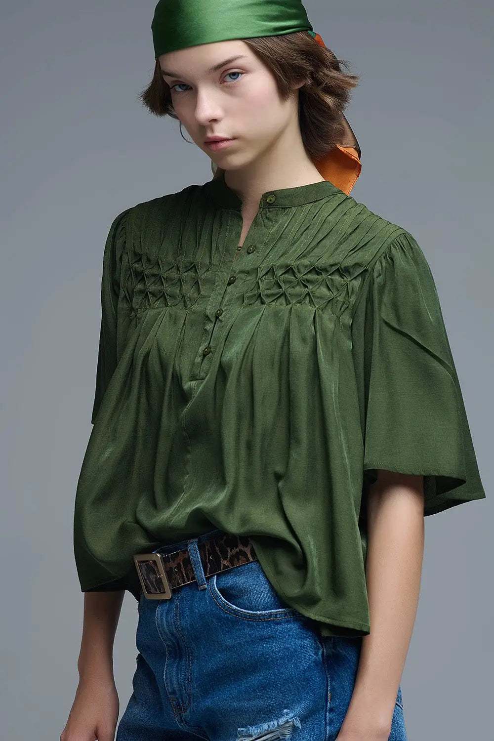 Q2 Chemisier vert décontracté de style bohème avec détails brodés