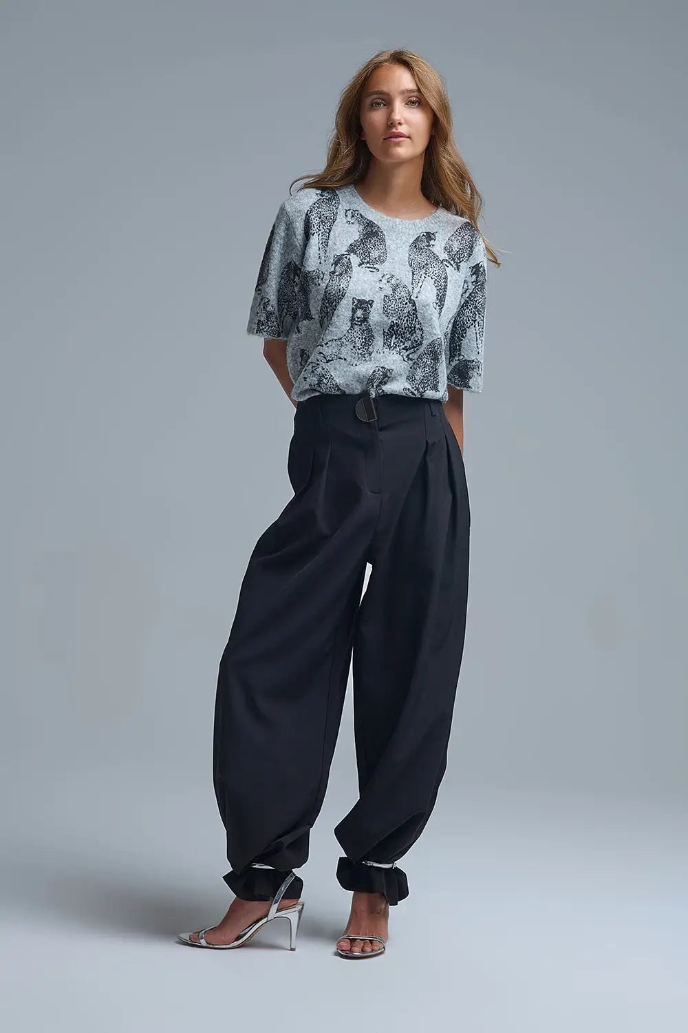 Chic Gray Animal-Print Short-Sleeve Sweater - One Size / Grey - Sweaters