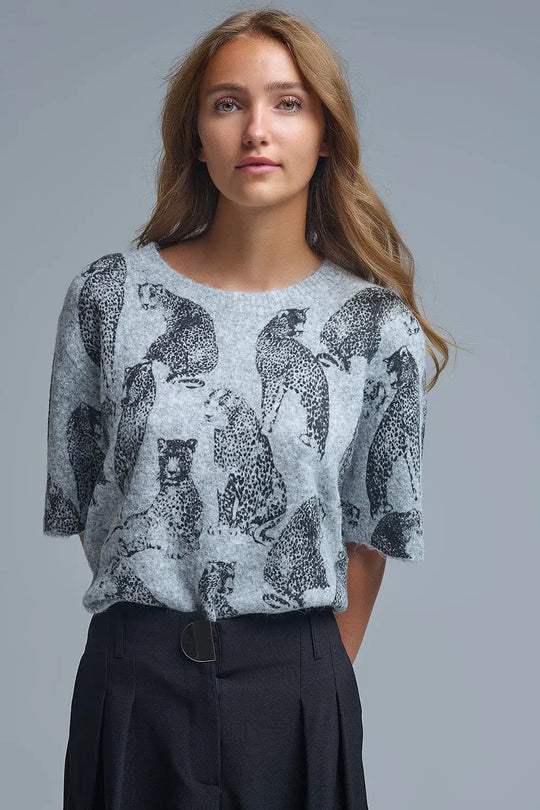 Q2 Chic Gray Animal-Print Short-Sleeve Sweater