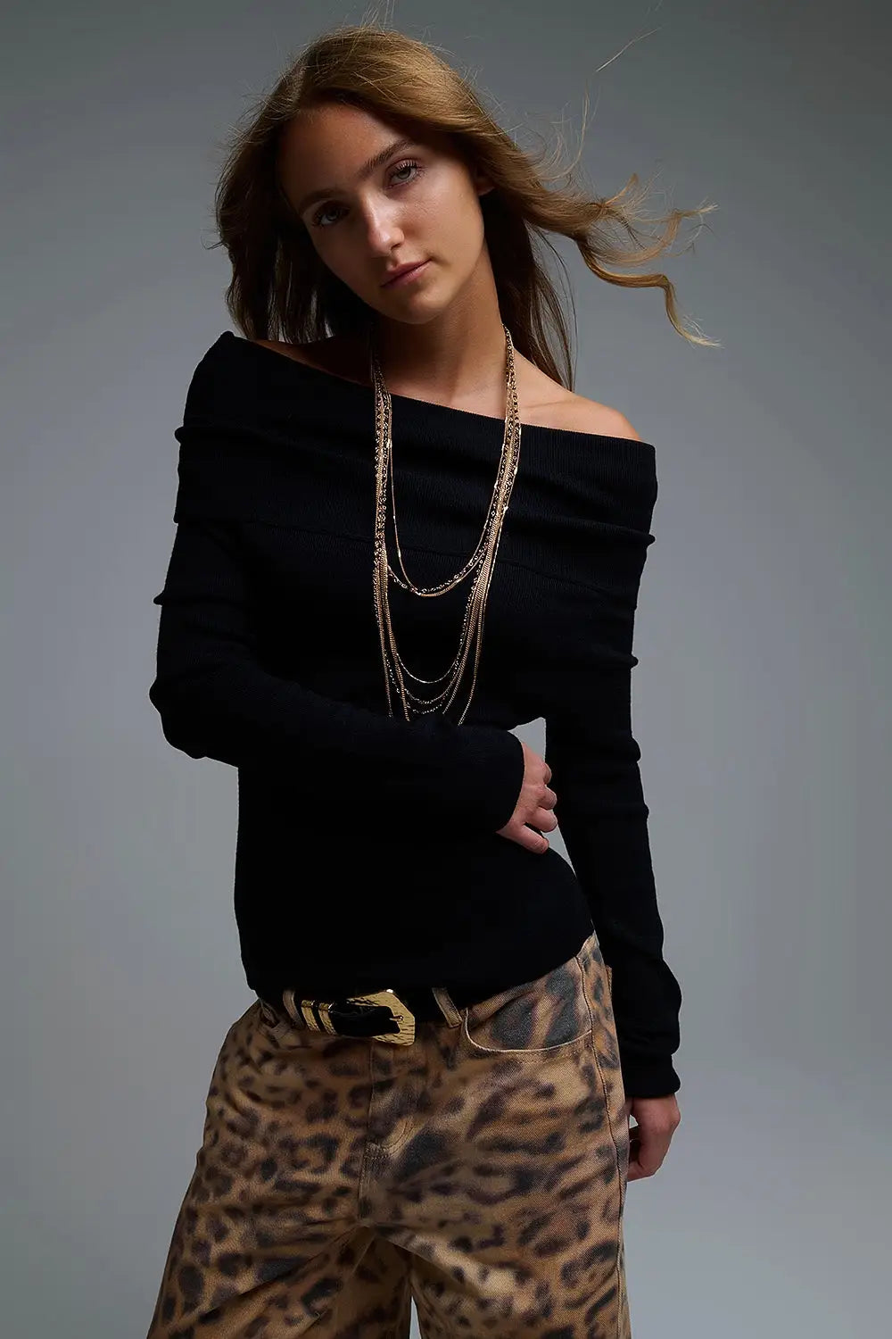 Q2 Chic Off-Shoulder boat neck Knit Top in black