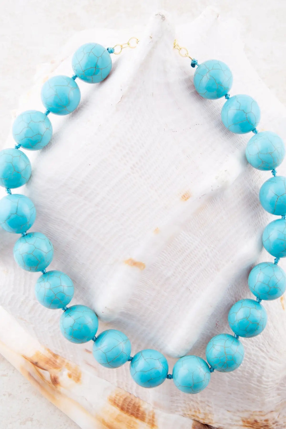 Chunky Blue Turquoise Magnesite Beaded Necklace - Necklaces