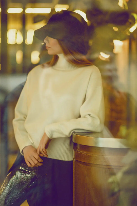 chunky knit sweater in ecru with turtleneck - Sweaters