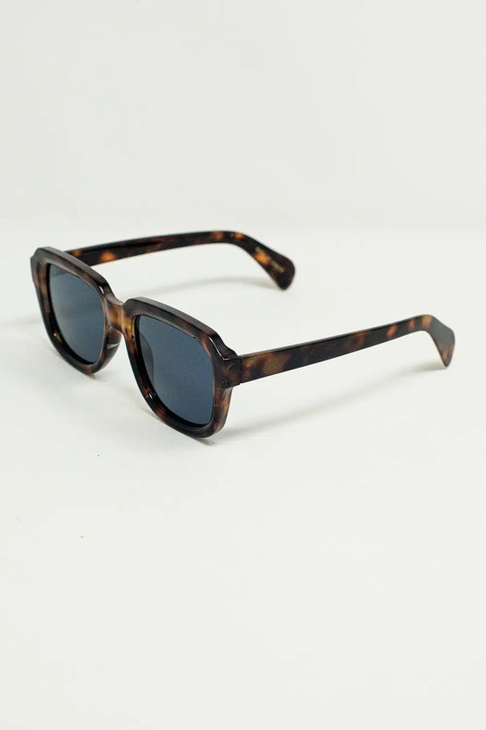 Chunky Square Sunglasses With Dark Brown Tortoise Shell Frame - One Size / Brown