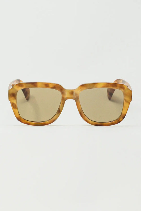 Q2 Chunky Square Sunglasses With Yellow Tinted Frame In Light Tortoise Shell