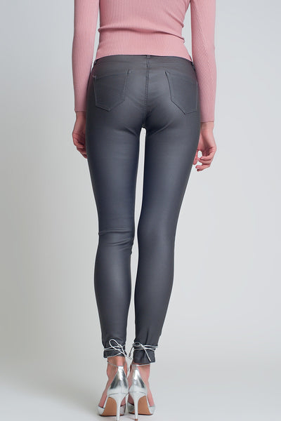 Coated pants in gray