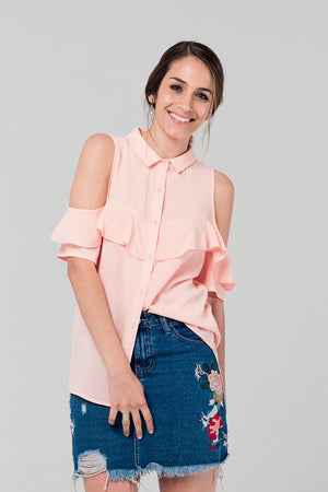 Q2 Cold shoulder ruffled shirt in pink