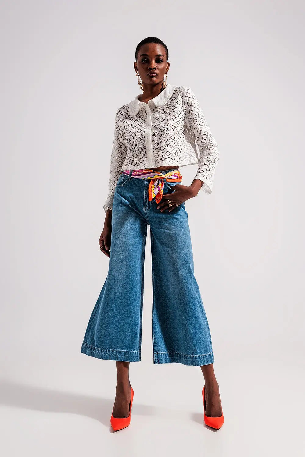 Cotton high waist cropped jeans in mid wash 90s blue - Jeans