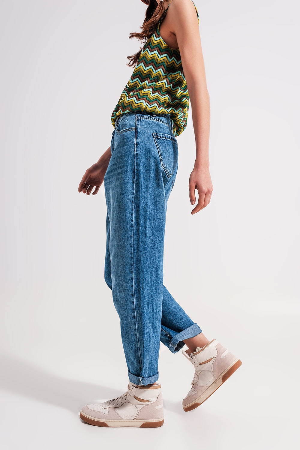 Cotton high waist mom jeans in medium blue