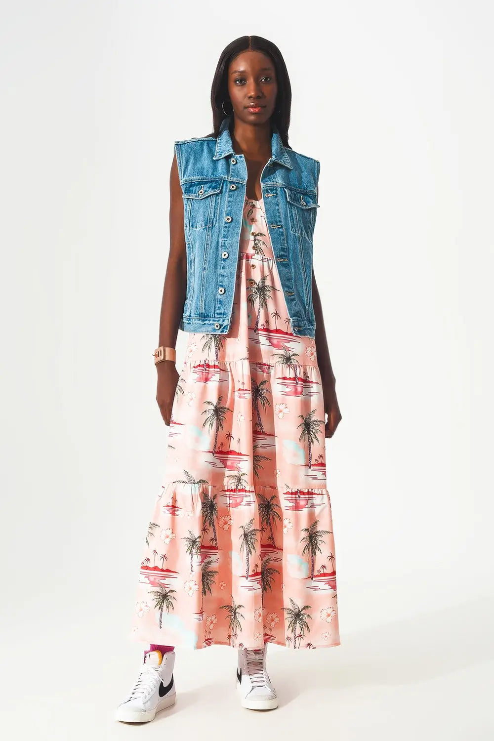 cotton sleeveless denim jacket in 70s blue - Coats and Jackets