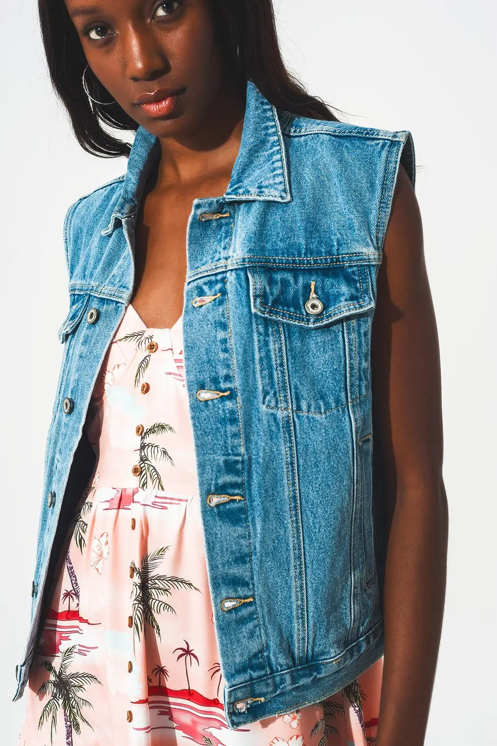 cotton sleeveless denim jacket in 70s blue - Coats and Jackets